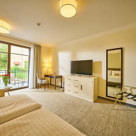 Hotel Wellness Queens 4*