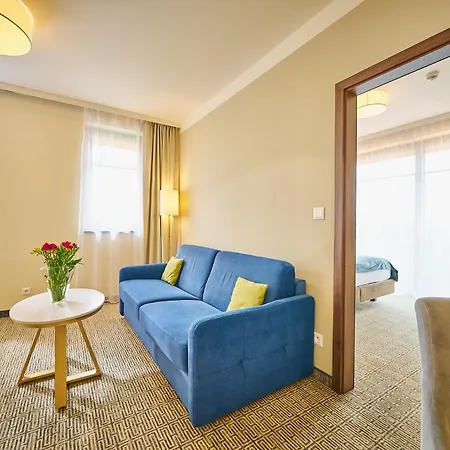 Wellness Queens Szálloda