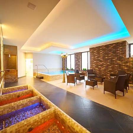 Szálloda Wellness Queens