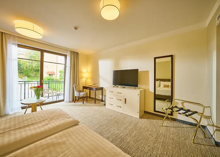 Hotel Wellness Queens 4*